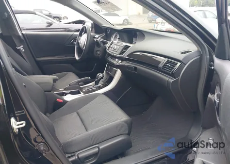 2016 Honda Accord Lx z USA, uszkodzony, nr VIN 1HGCR2F30GA247864